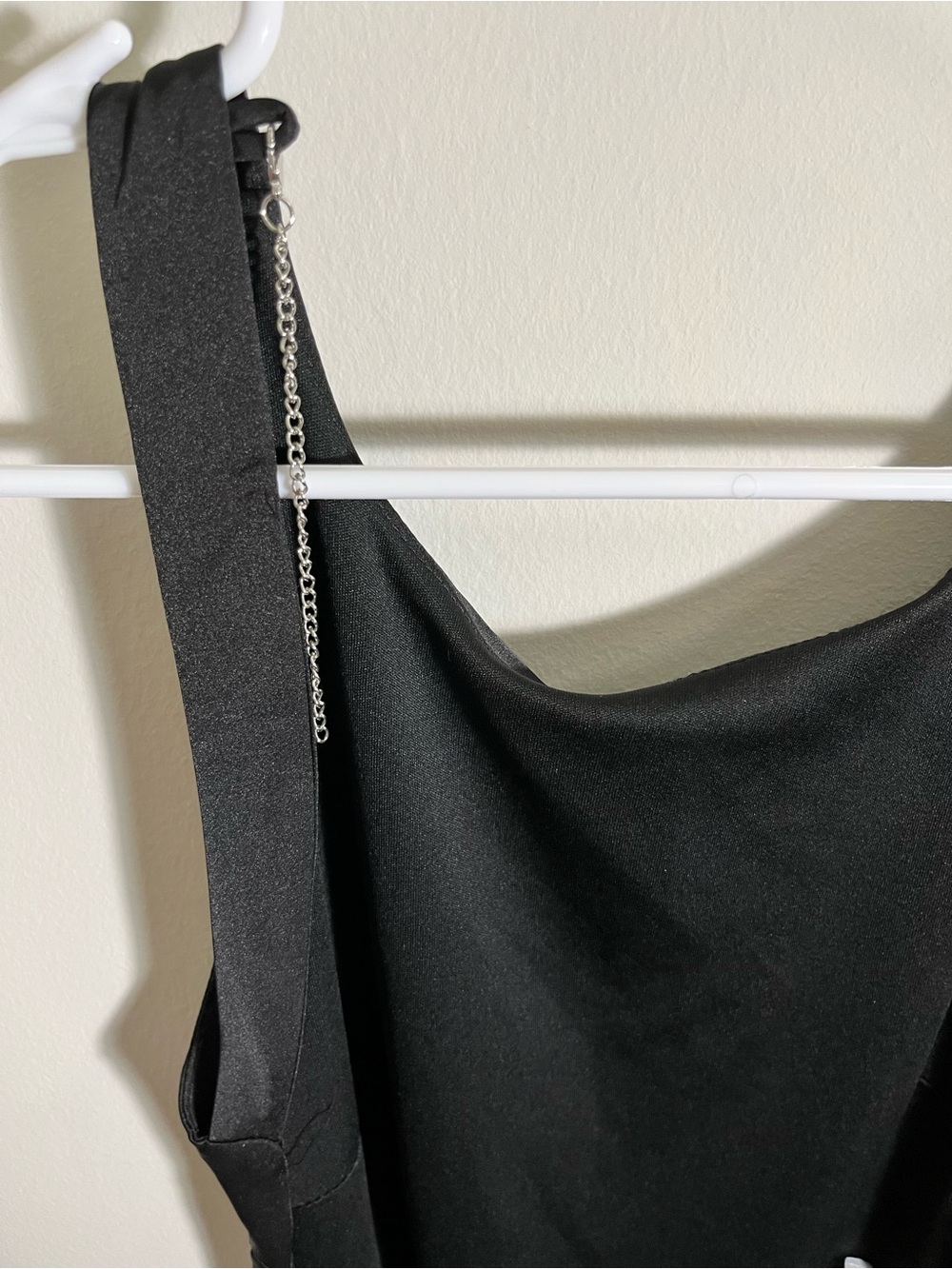 Classic Black Silky Backless Dress - Picture 5 of 6